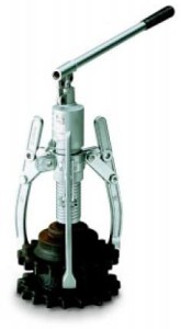 BMZ-8 - ściągacz hydrauliczny z integralna częścią hydrauliczną 8t